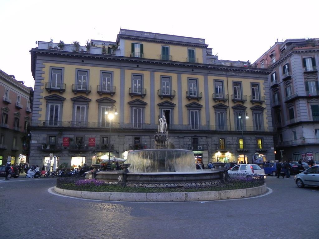 B&B Palazzo Satriano Napoli Exterior foto