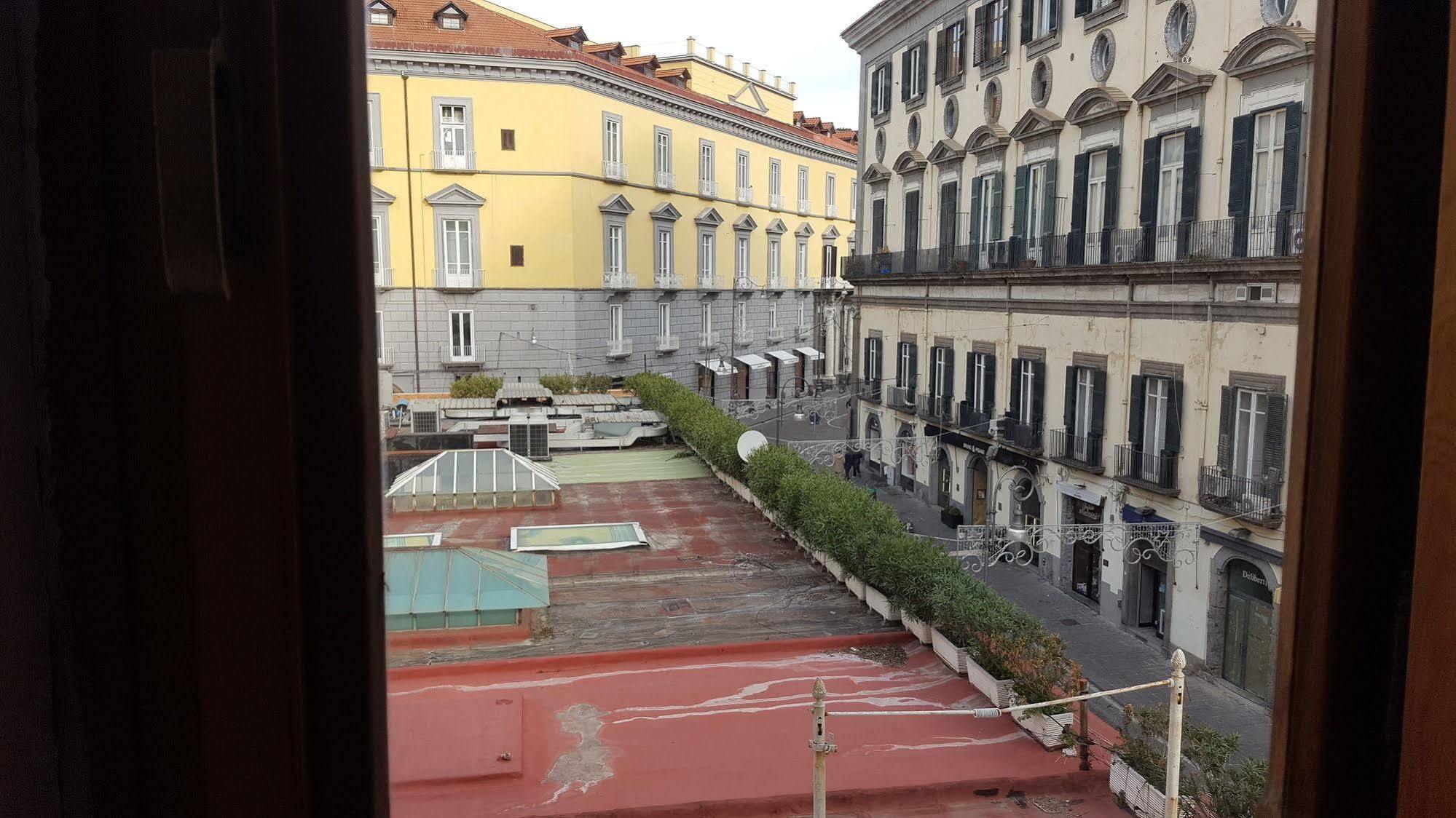 B&B Palazzo Satriano Napoli Exterior foto