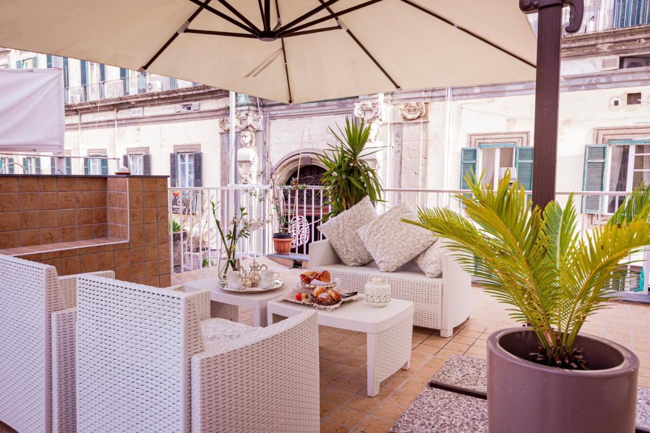 B&B Palazzo Satriano Napoli Exterior foto